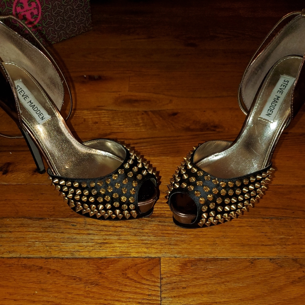 Slightly used Steve Madden spiked heels